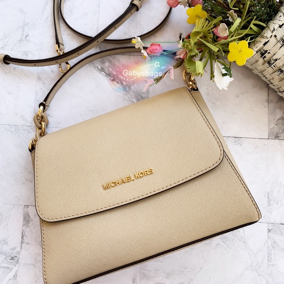 👜💕NWT Michale Kors Satchel Crossbody ‼️SALE‼️‼️ - Picture 3 of 6